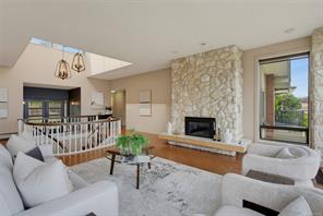 8798 Forest Park Dr — listing photo 13 of 47