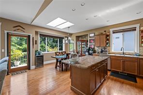5161 Dunn Pl — listing photo 14 of 68