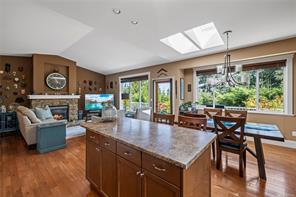 5161 Dunn Pl — listing photo 16 of 68