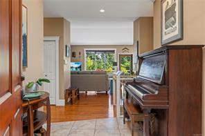 5161 Dunn Pl — listing photo 19 of 68