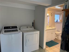8320 Lansdowne Rd — listing photo 14 of 33