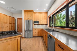 10225 Greenhill Rd — listing photo 18 of 96