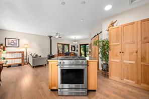 10225 Greenhill Rd — listing photo 20 of 96
