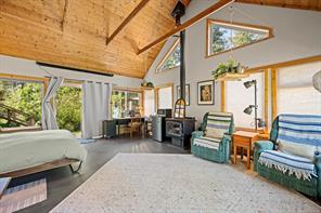 10225 Greenhill Rd — listing photo 23 of 96