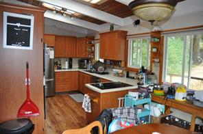 4719 West Saanich Rd — listing photo 28 of 35
