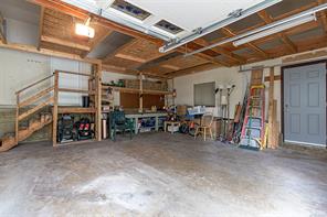 899 Cecil Blogg Dr — listing photo 22 of 25