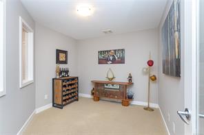 305E-1115 Craigflower Rd — listing photo 33 of 40