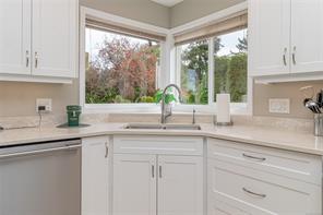 421 Walker Ave — listing photo 29 of 87