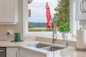 421 Walker Ave — listing photo 31 of 87