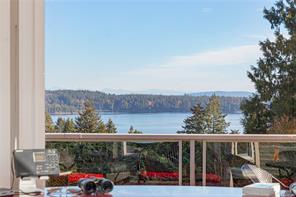 421 Walker Ave — listing photo 35 of 87