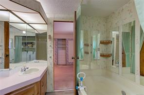 71-10980 Westdowne Rd — listing photo 24 of 68