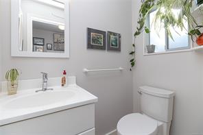 1025 Waverly Terr — listing photo 19 of 38