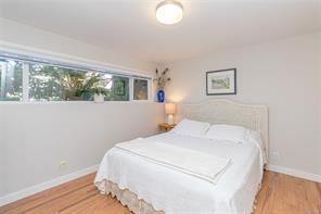 1025 Waverly Terr — listing photo 20 of 38