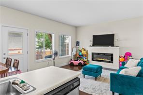 10-2109 13th St — listing photo 15 of 35