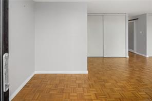 907-647 Michigan St — listing photo 24 of 46