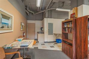 907-647 Michigan St — listing photo 38 of 46