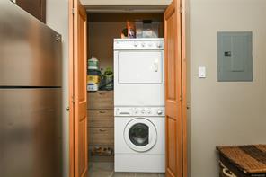 144-2300 Mansfield Dr — listing photo 28 of 48