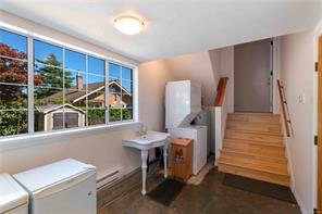 1562 Richardson St — listing photo 39 of 61