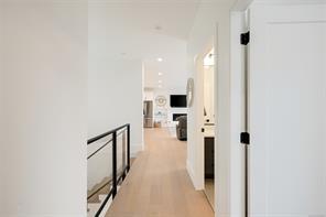 862 Tomack Loop — listing photo 22 of 44