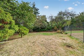 3219 RUTLEDGE St — listing photo 26 of 34