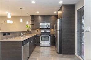 8-3356 Whittier Ave — listing photo 14 of 36