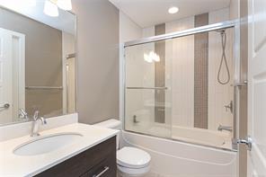 8-3356 Whittier Ave — listing photo 18 of 36