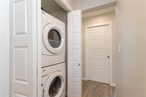 8-3356 Whittier Ave — listing photo 26 of 36