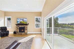 5751 Linyard Rd — listing photo 13 of 56