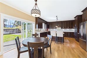 5751 Linyard Rd — listing photo 15 of 56