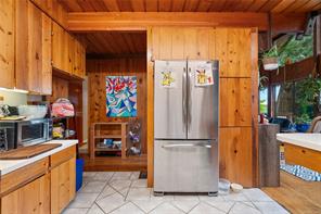 8595 Glenview Rd — listing photo 19 of 48