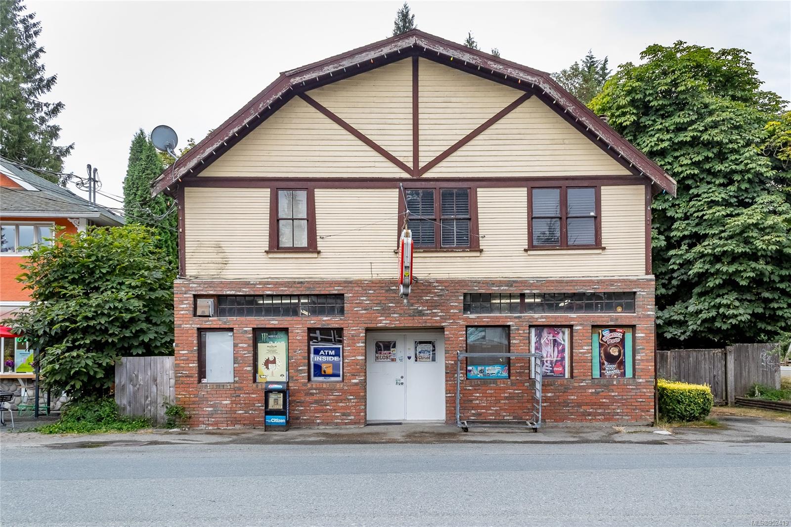 $899,000 - 1494 Fisher Rd<br>British Columbia, V0R 1L0