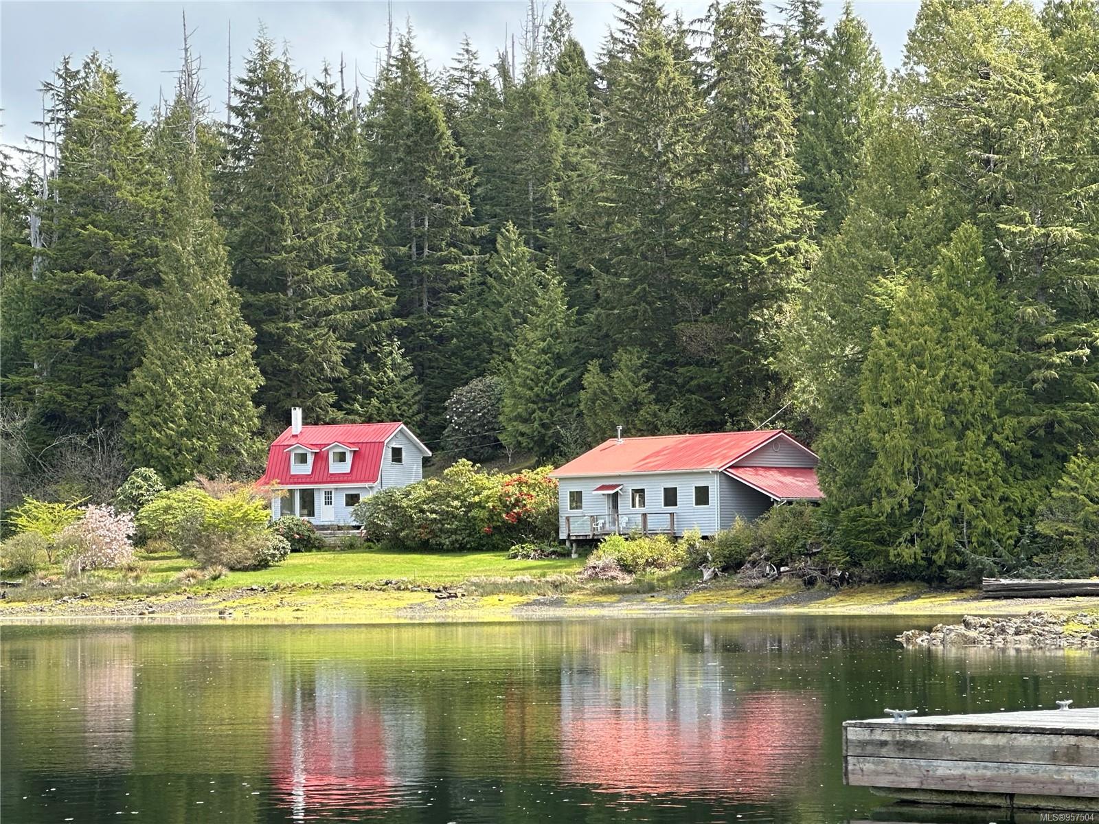 $2,149,000 - 522 Burlo Island<br>Bamfield, British Columbia, V0R 1B0