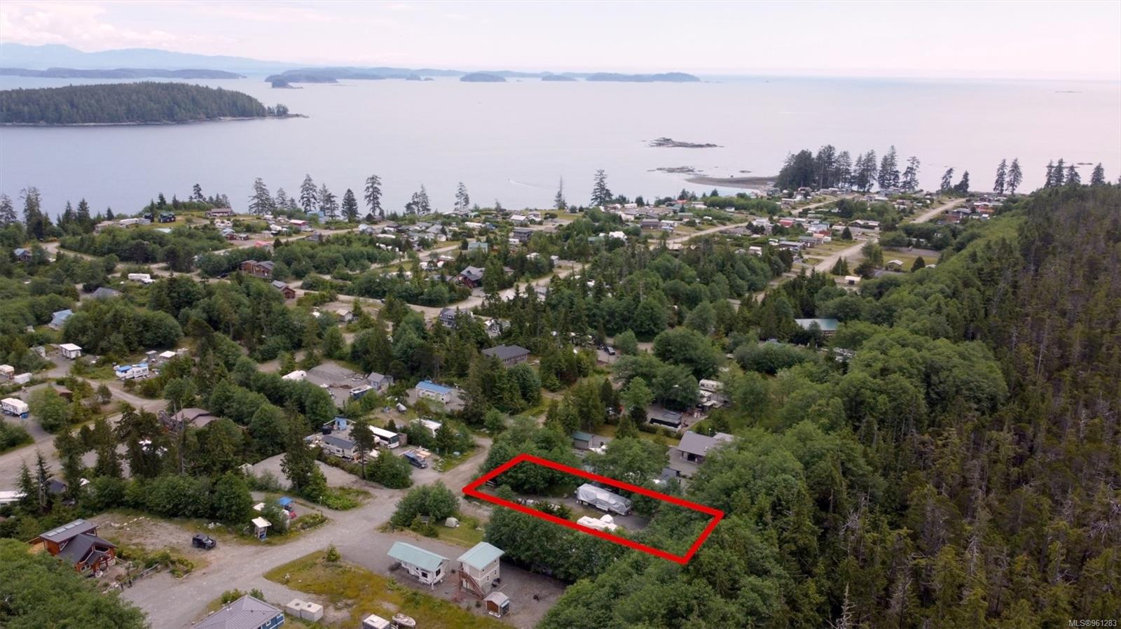 $399,000 - 1173 Seventh St<br>Ucluelet, British Columbia, V0R 3A0