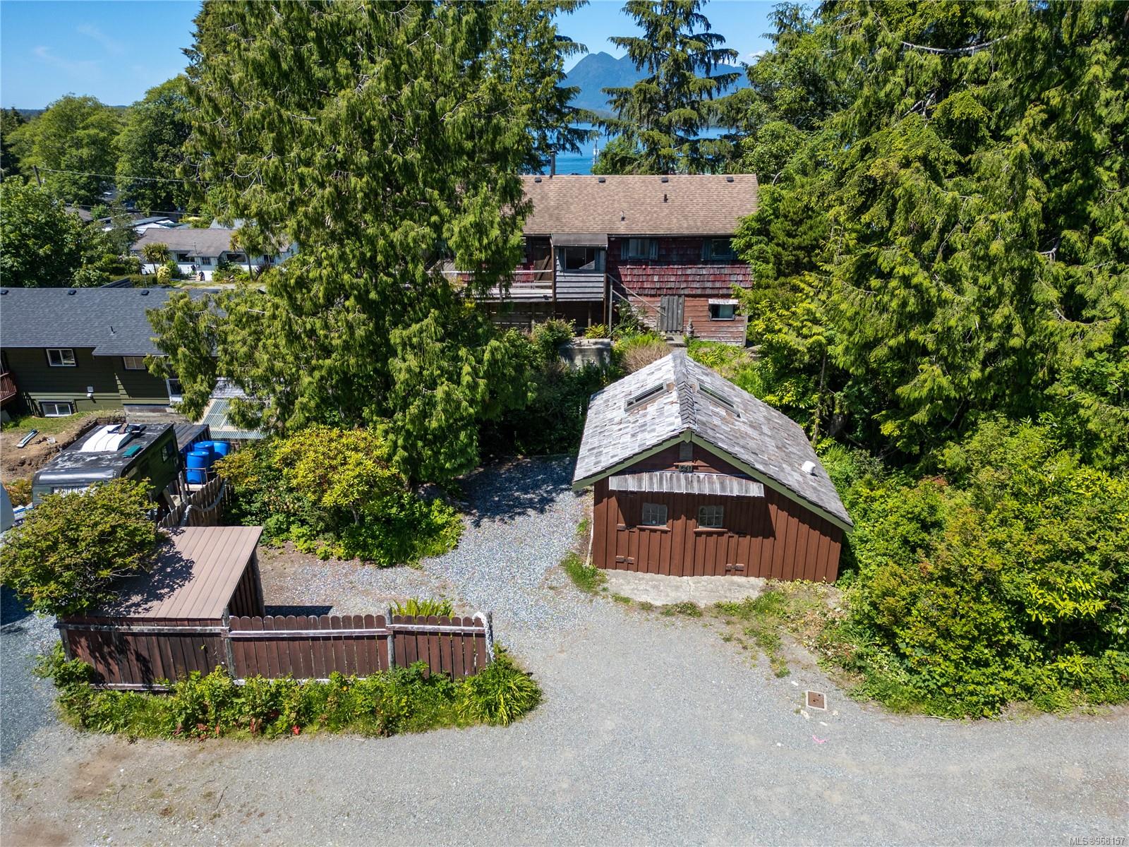 $1,123,000 - 251 Campbell St<br>Tofino, British Columbia, V0R 2Z0