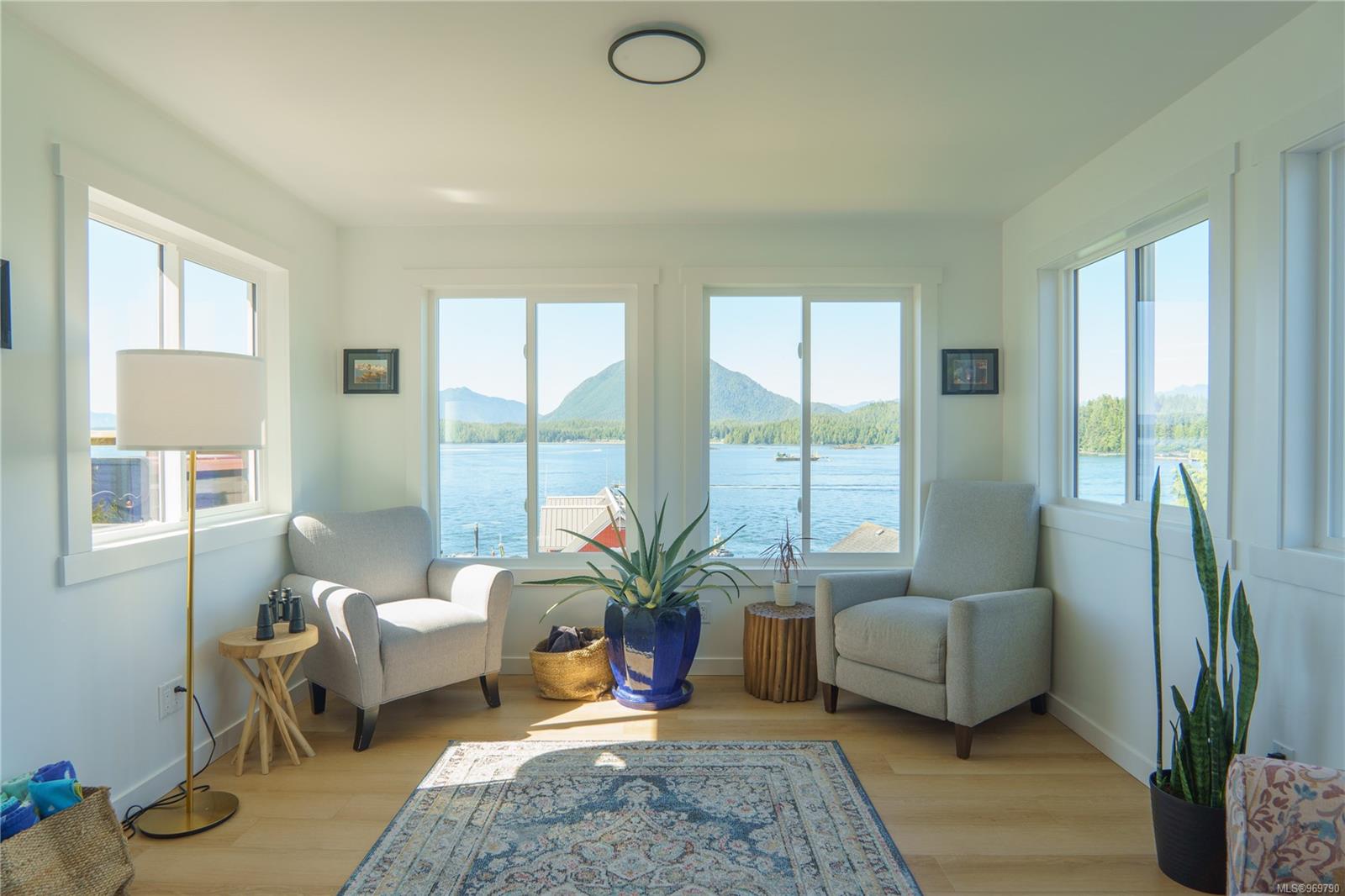 $2,485,000 - 336 Main St<br>Tofino, British Columbia, V0R 2Z0