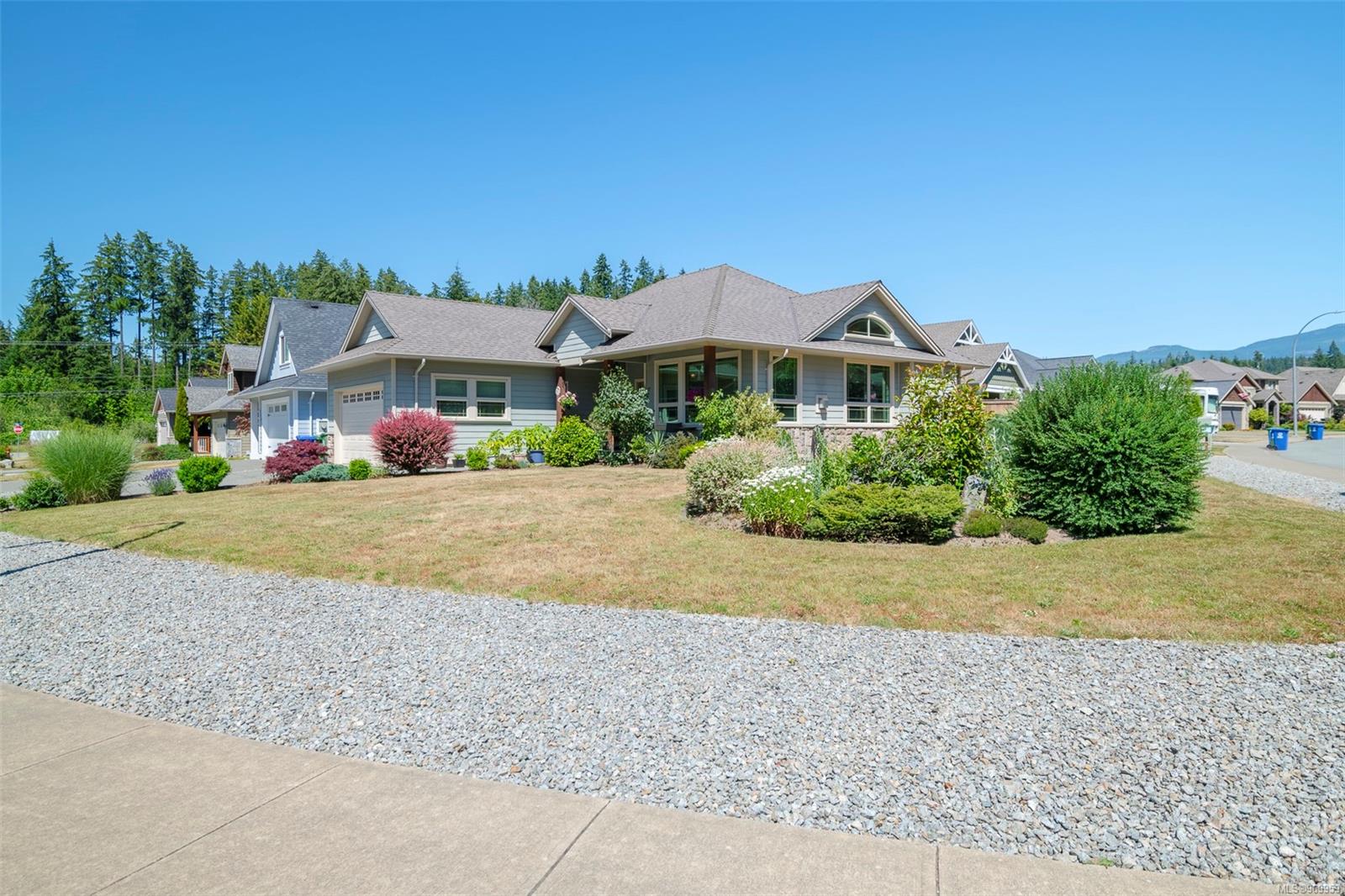 $799,000 - 3555 Bracken Lane<br>Port Alberni, British Columbia, V9Y 0A4