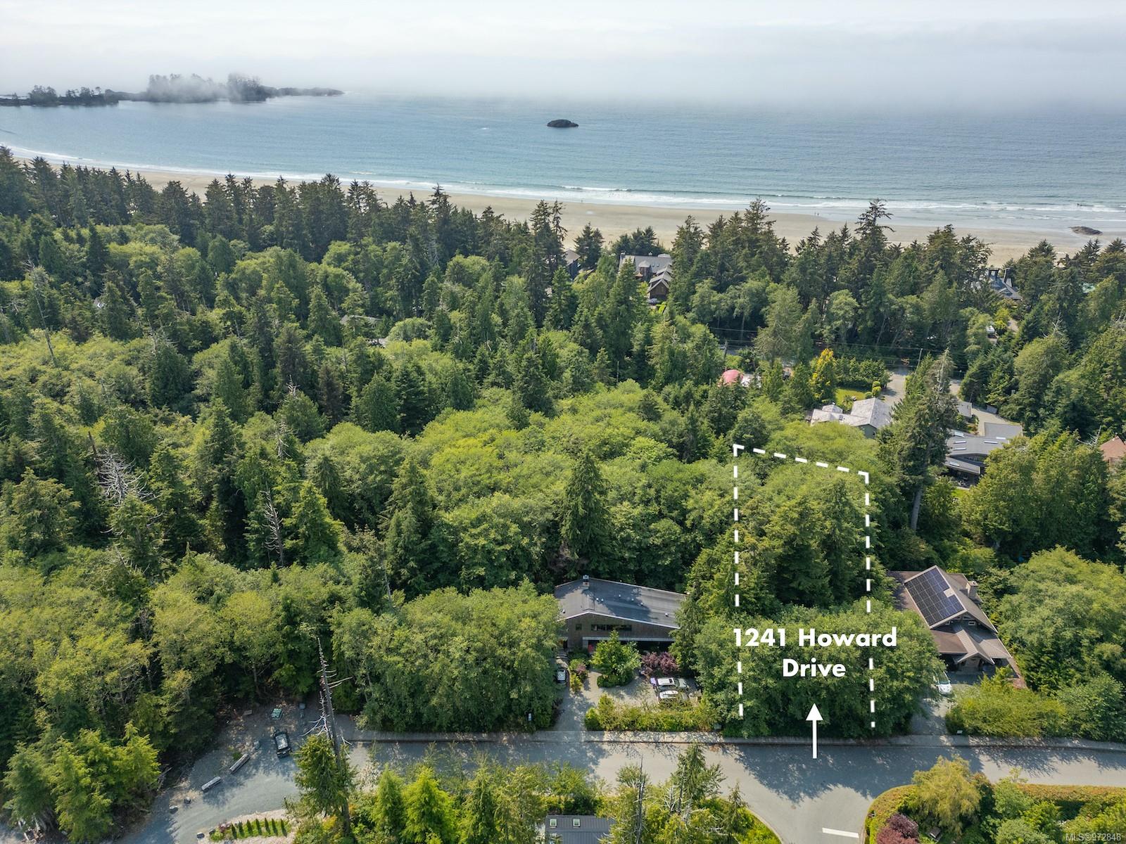 $1,375,000 - 1241 Howard Dr<br>Tofino, British Columbia, V0R 2Z0