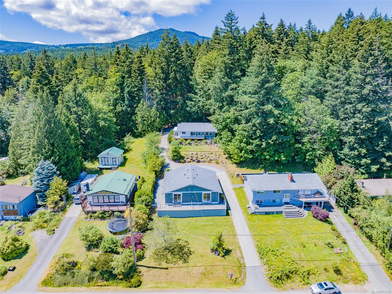 795/797/799 Dogwood Rd, (Na South Nanaimo) Nanaimo British Columbia, V9R 3C2 $995,000