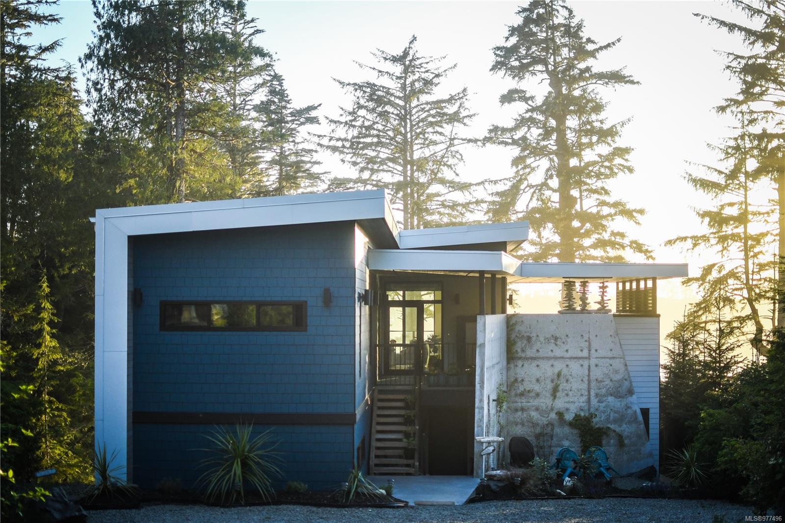 $2,828,000 - 1118 Coral Way<br>Ucluelet, British Columbia, V0R 3A0