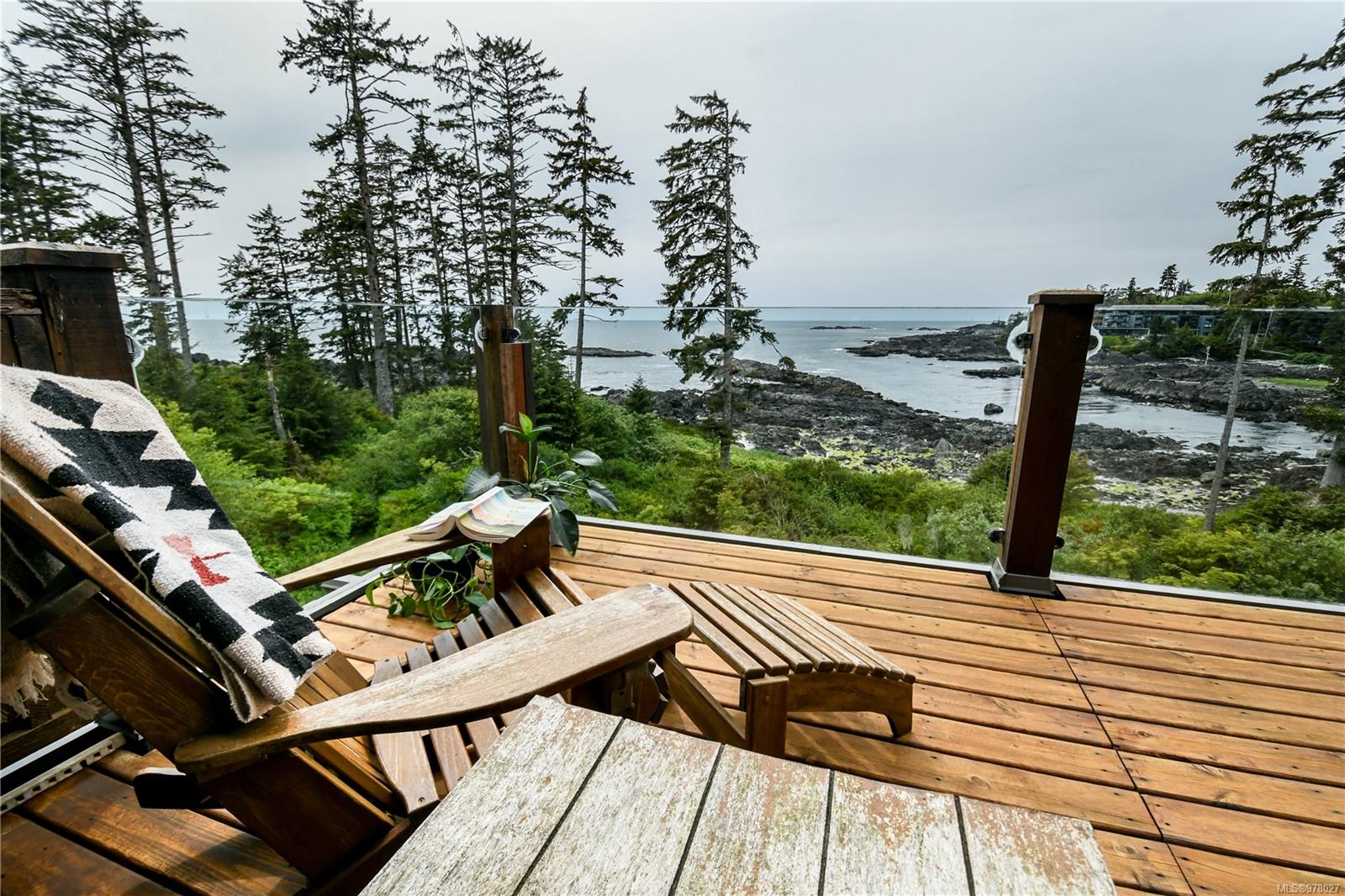 $1,189,000 - 554 Marine Dr<br>Ucluelet, British Columbia, V0R 3A0