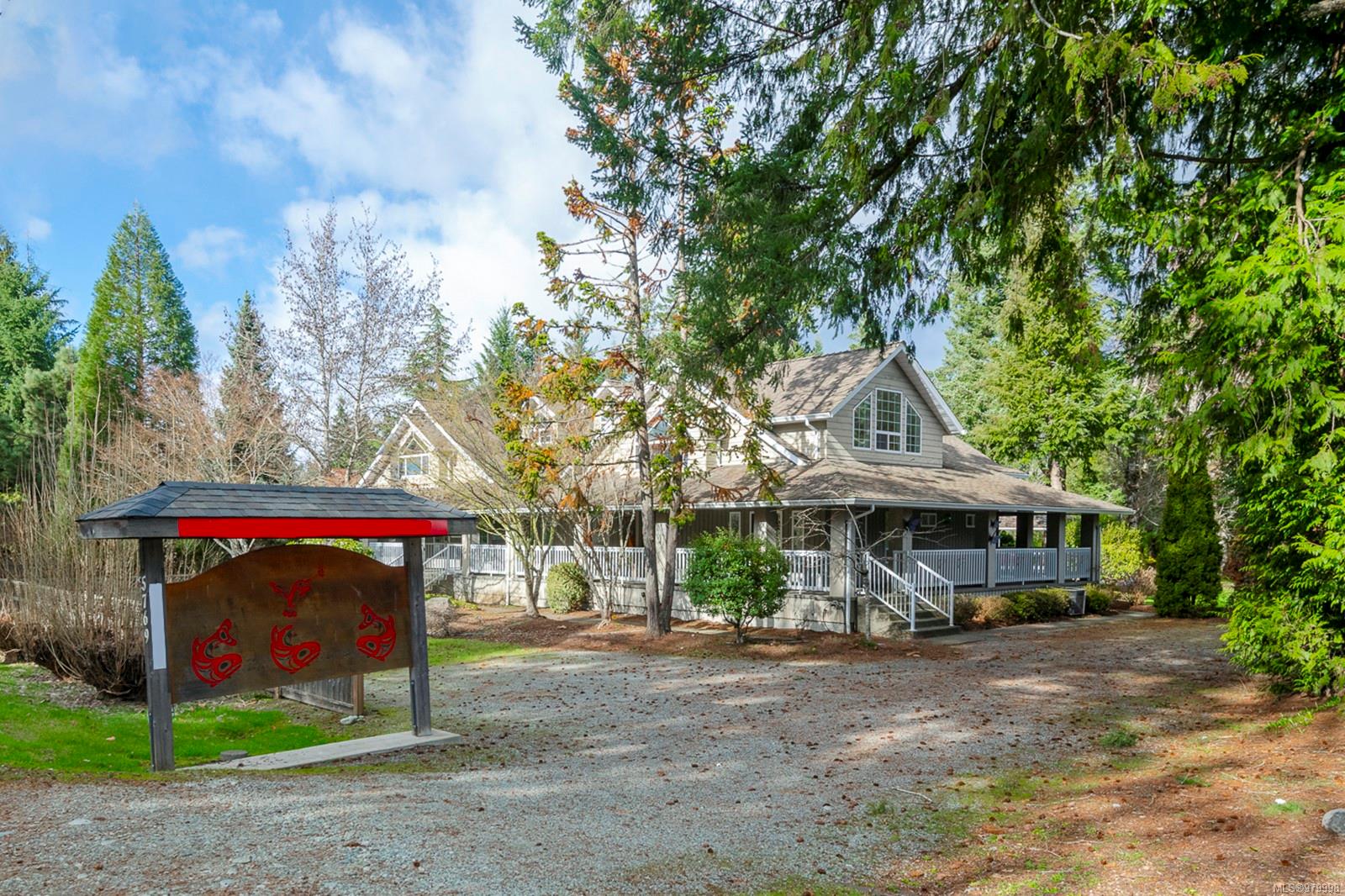 $1,075,000 - 5769 River Rd<br>Port Alberni, British Columbia, V9Y 6Z5