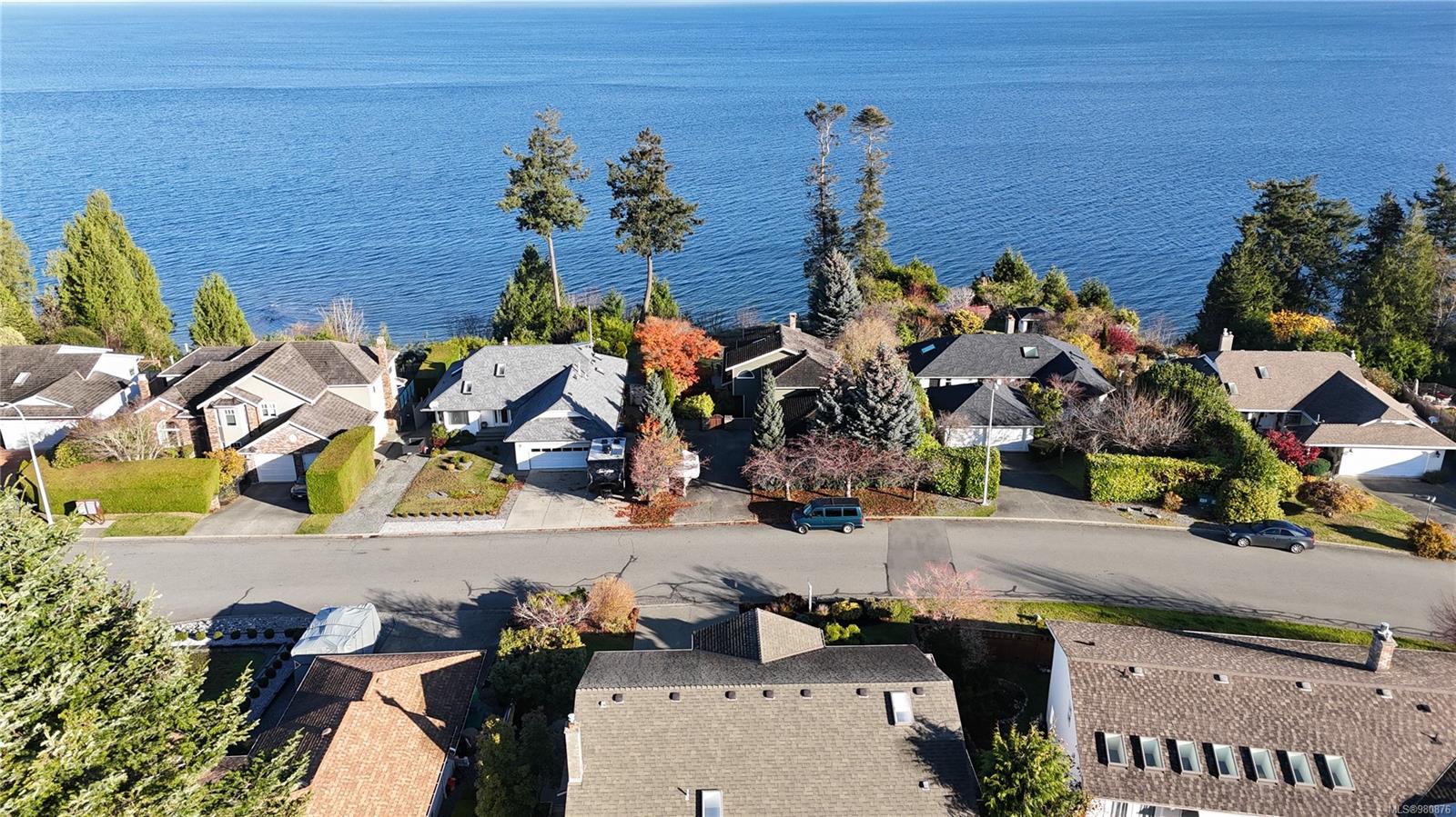 $929,900 - 6111 Icarus Dr<br>British Columbia, V9V 1B6