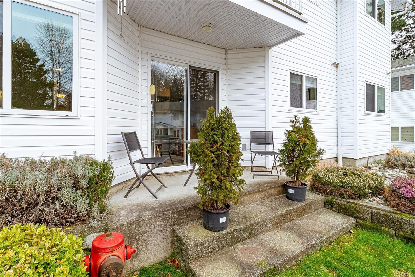 $299,900 - 211 Madill Rd<br>British Columbia, V0R 2G1