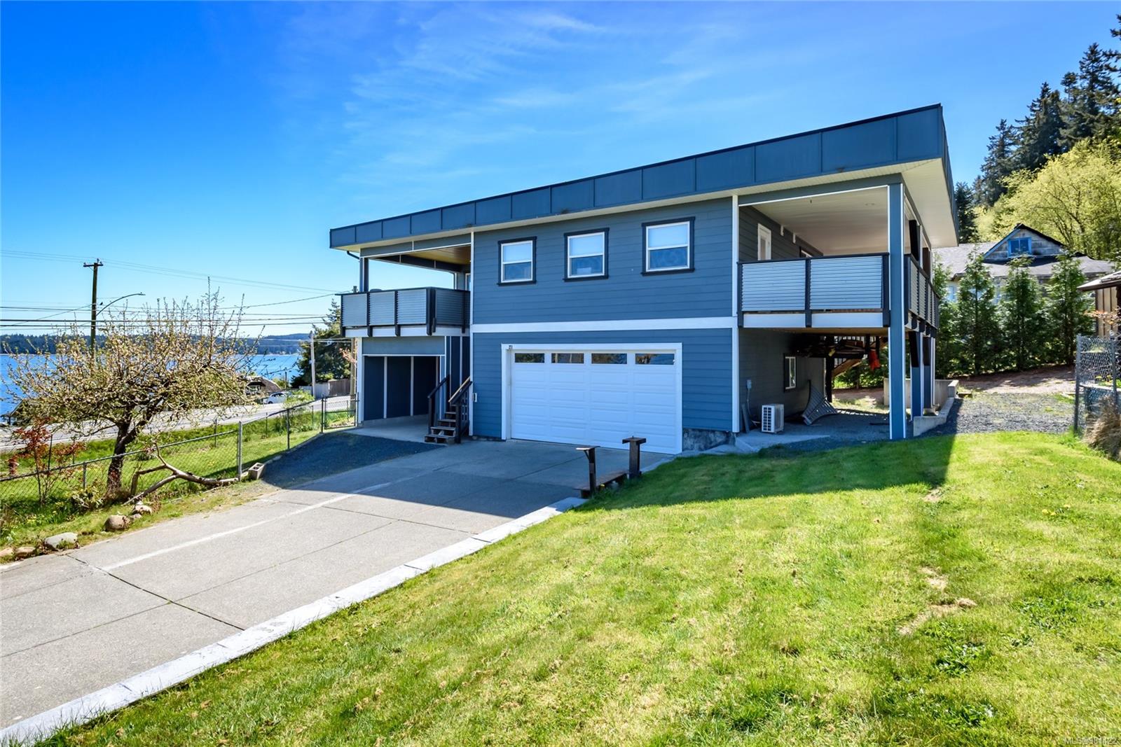 $1,172,000 - 273 Lansdowne St<br>British Columbia, V0R 3B0