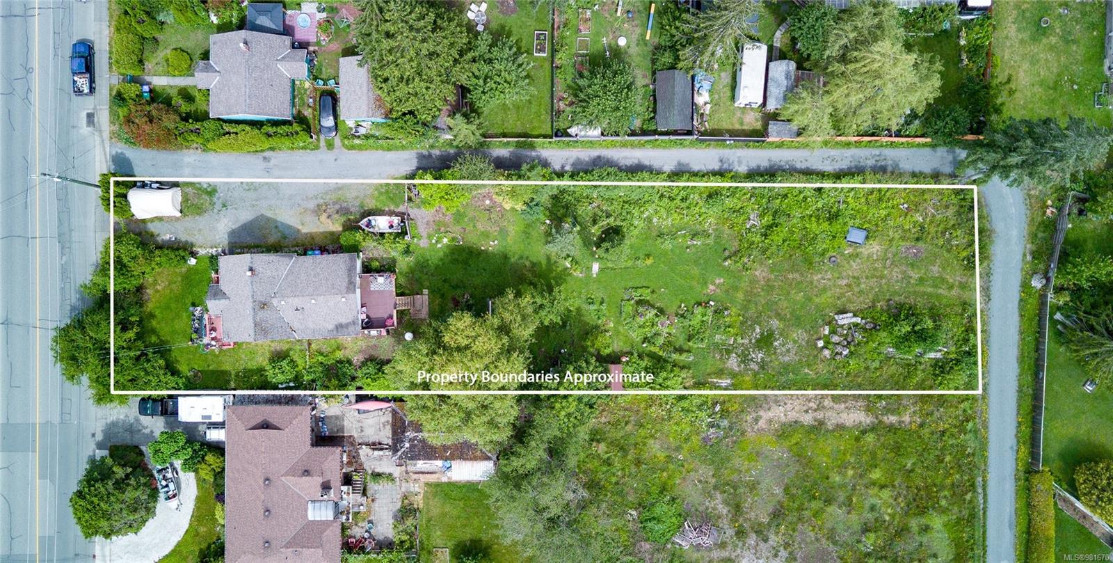 $719,500 - 1530 Willemar Ave<br>British Columbia, V9N 3M3