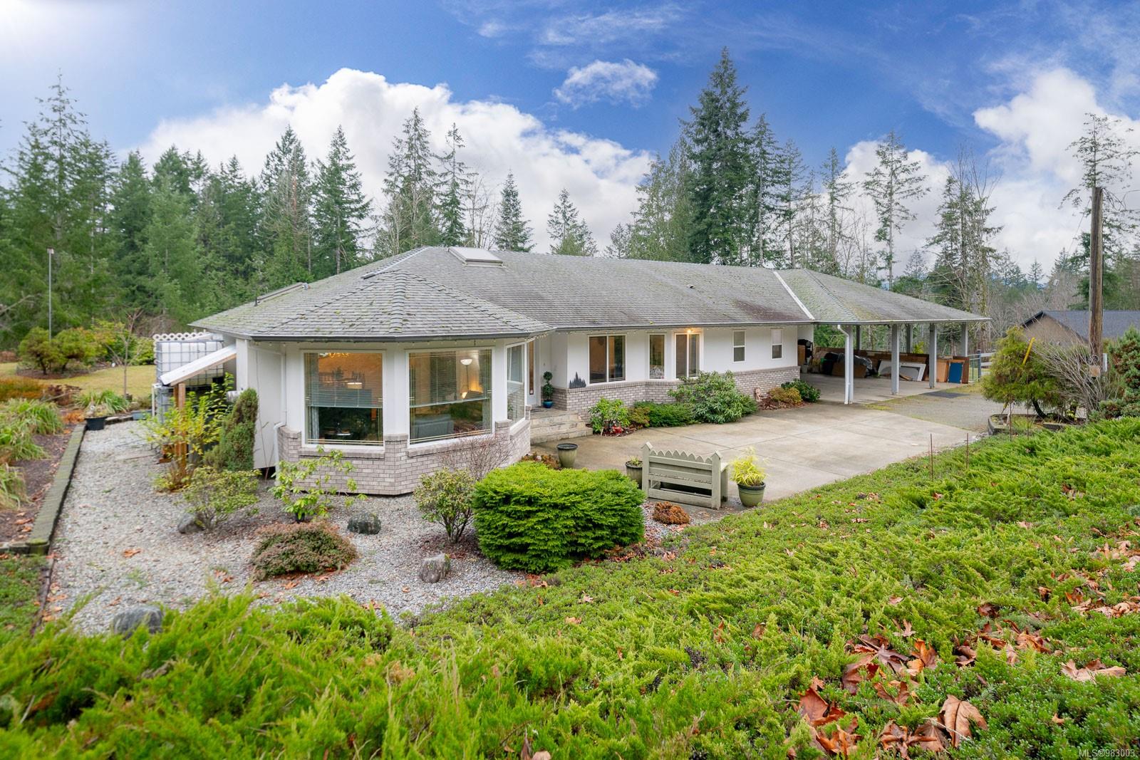 $1,050,000 - 7820 Mountain Ranch Rd<br>Port Alberni, British Columbia, V9Y 8M4