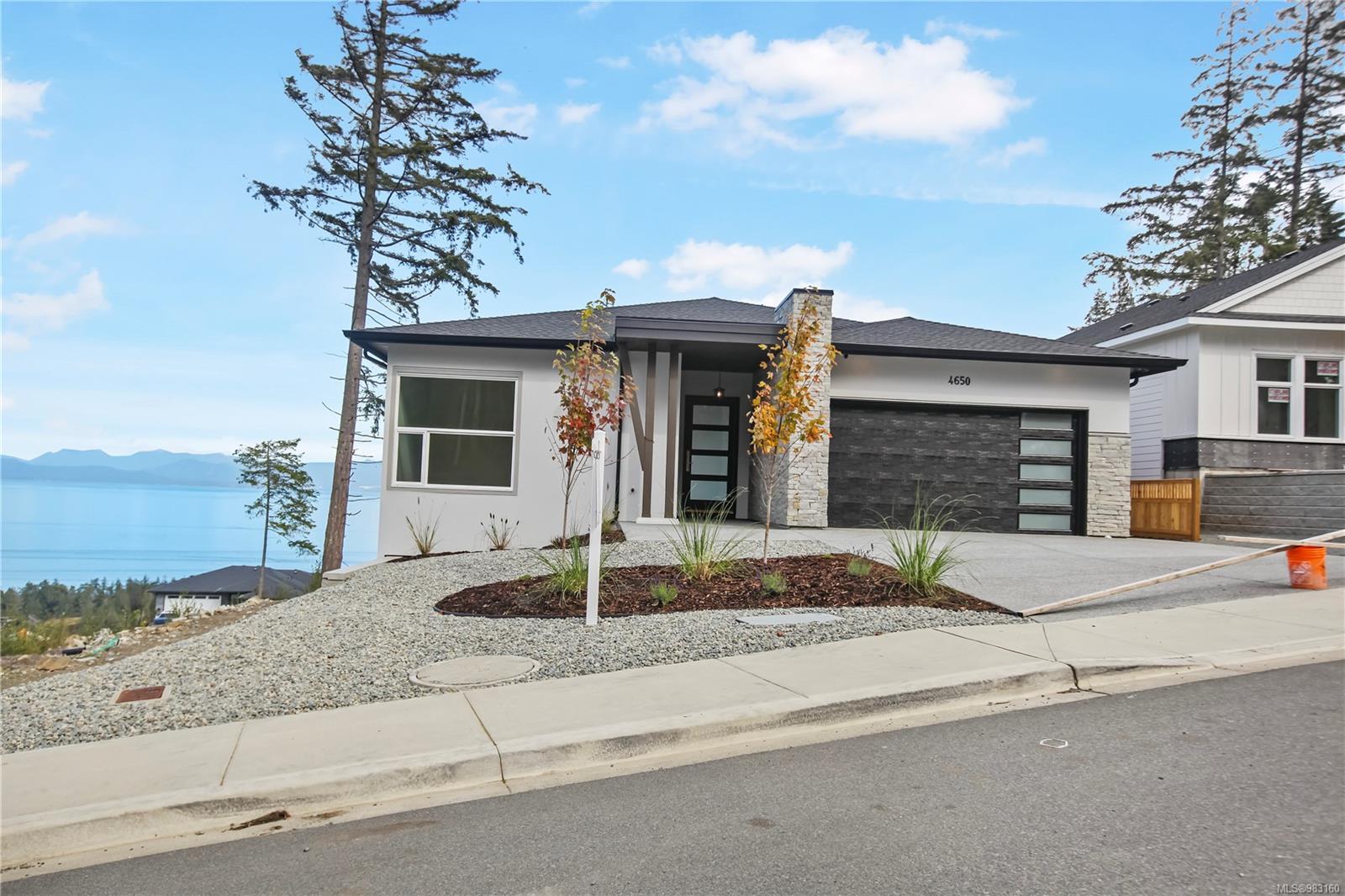 $1,980,000 - 4650 Ambience Dr<br>British Columbia, V9T 0L3