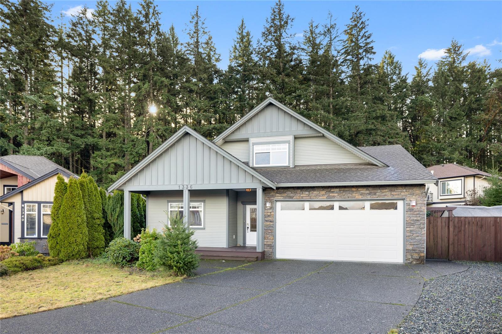 $925,000 - 1336 Thalia Pl<br>British Columbia, V9R 7E1