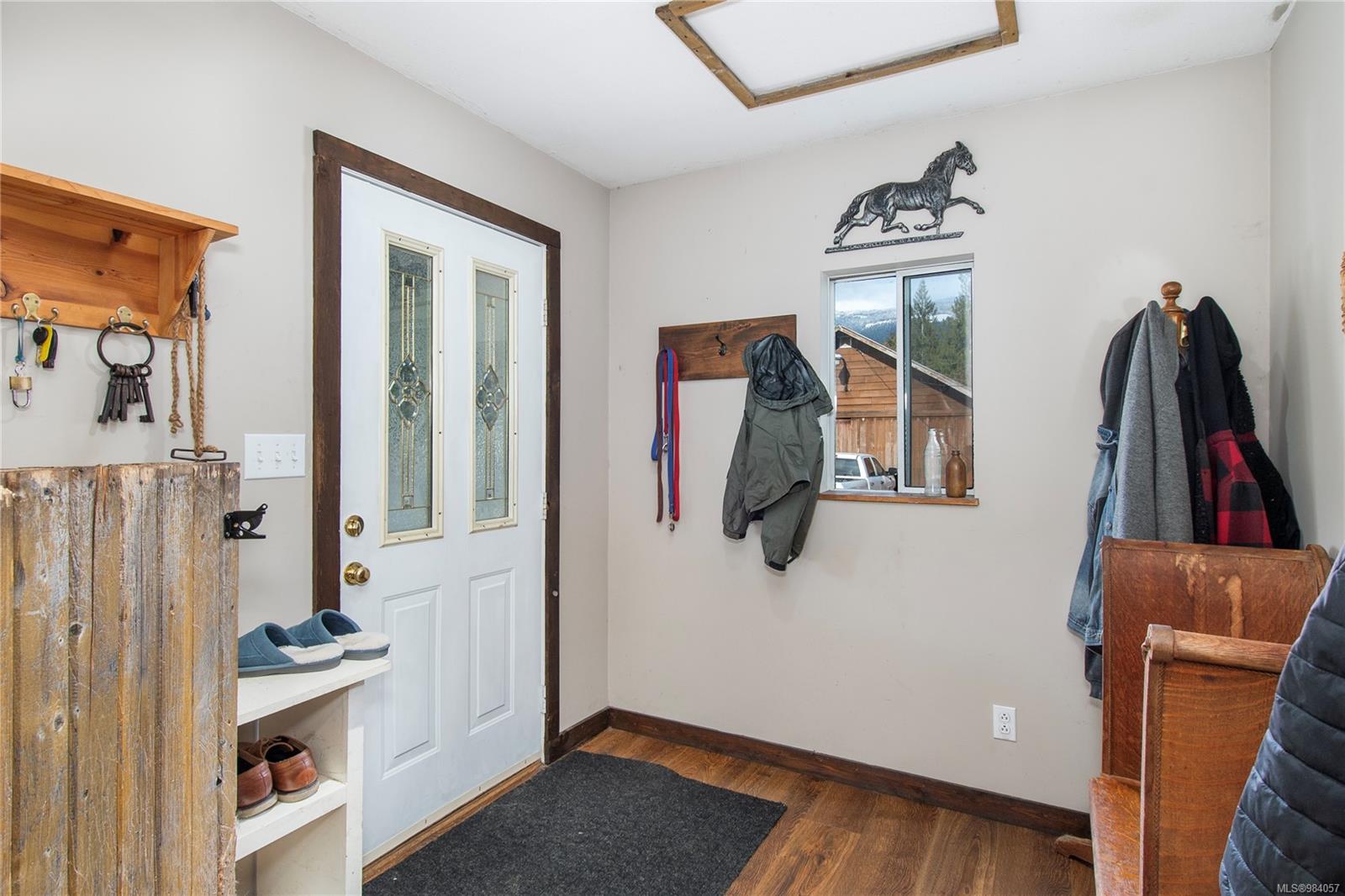 $865,000 - 870 Sayward Rd<br>British Columbia, V0P 1R0