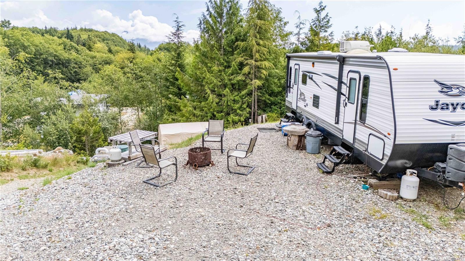 $297,000 - 1182 Sixth Ave<br>Ucluelet, British Columbia, V0R 3A0